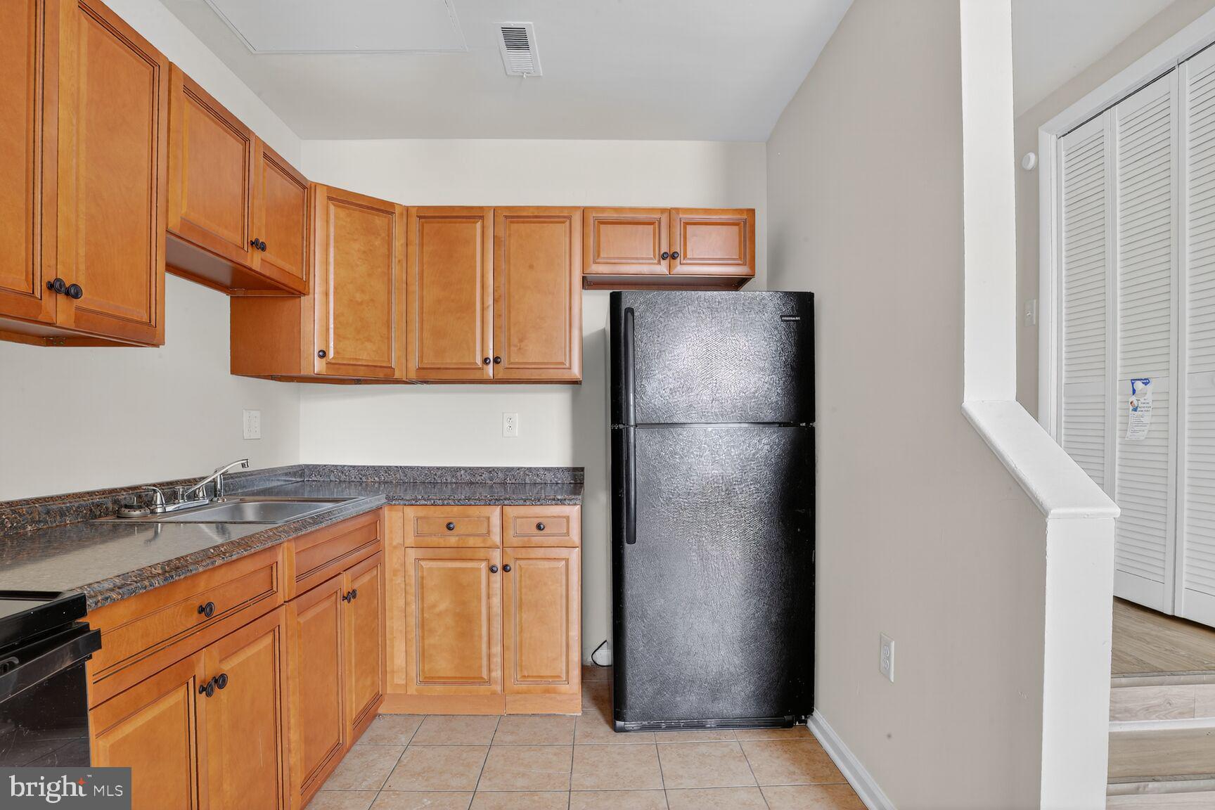 BARCLAY - GREENMOUNT - Residential Lease