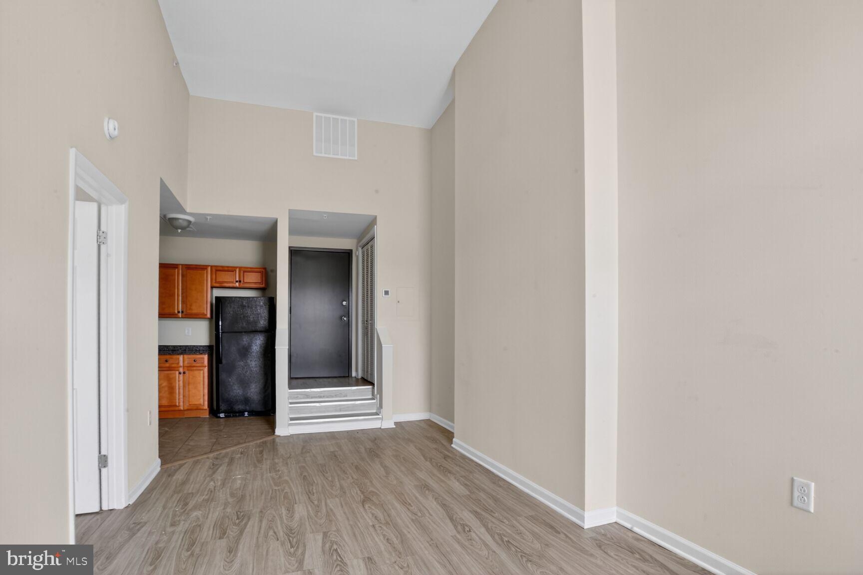BARCLAY - GREENMOUNT - Residential Lease