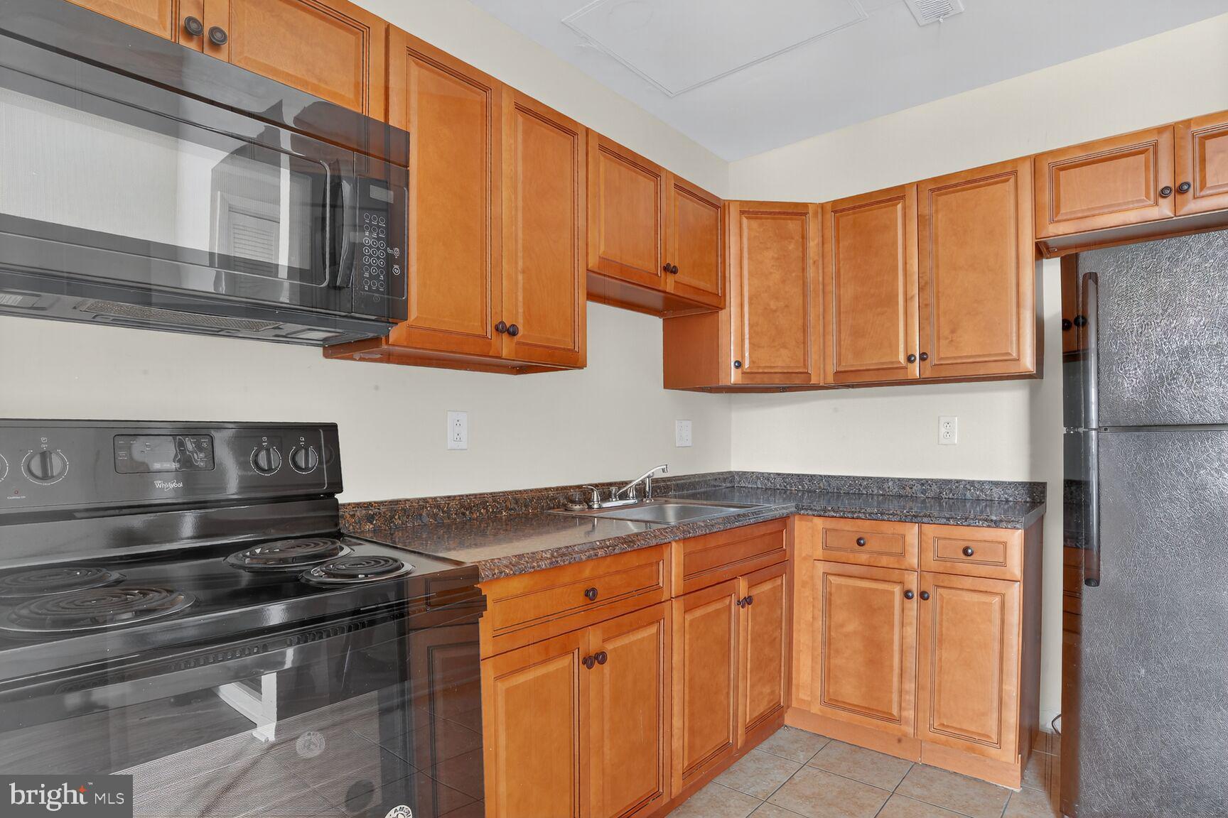 BARCLAY - GREENMOUNT - Residential Lease