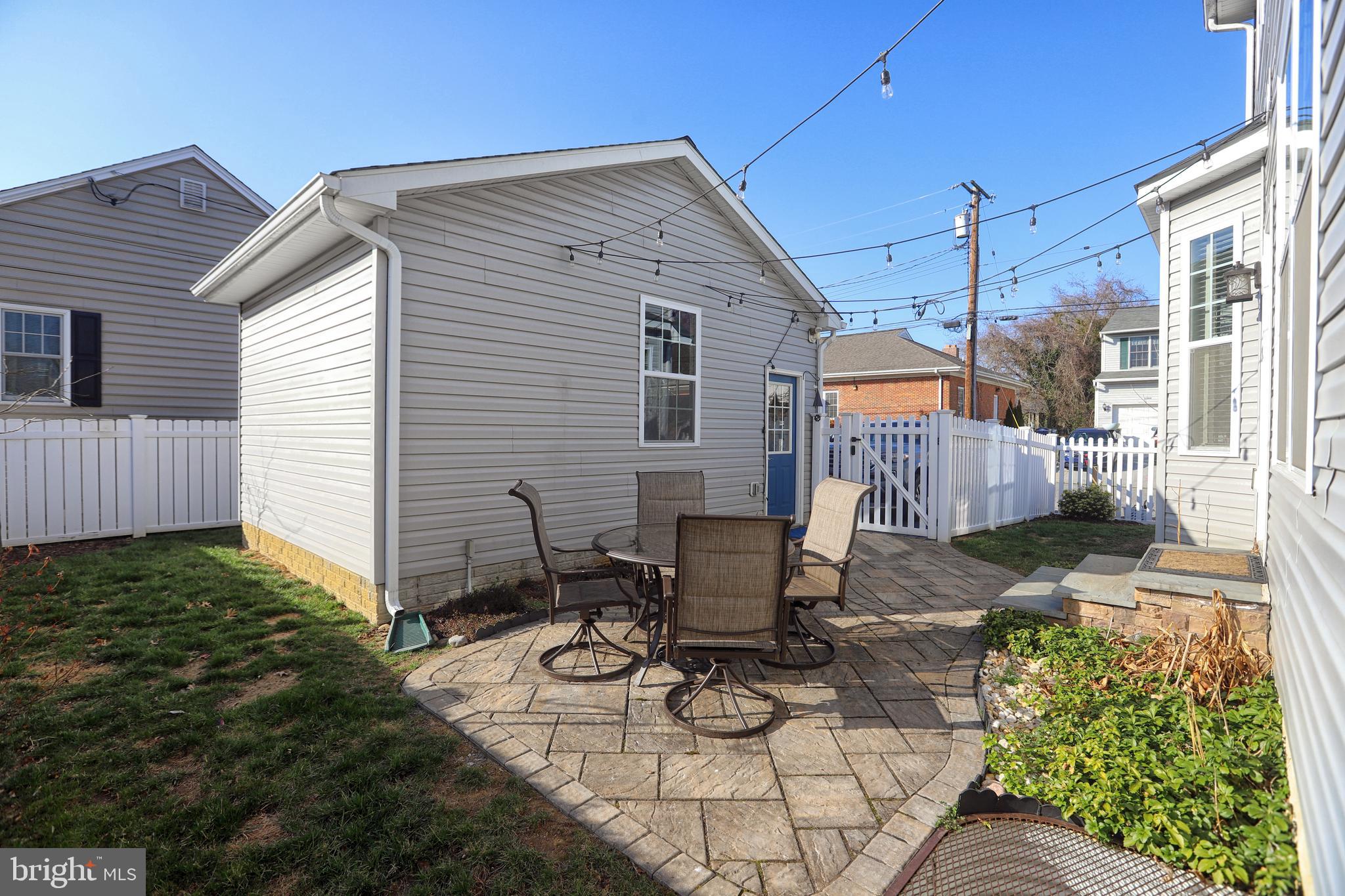 HOMEWOOD - Residential