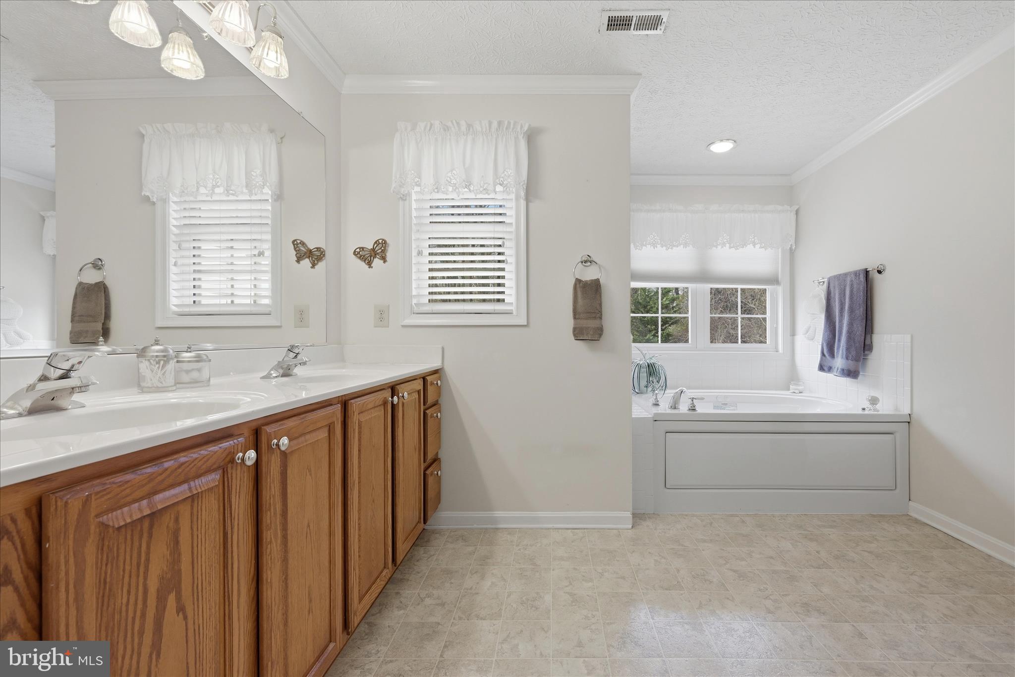 BERRY HILL - Residential