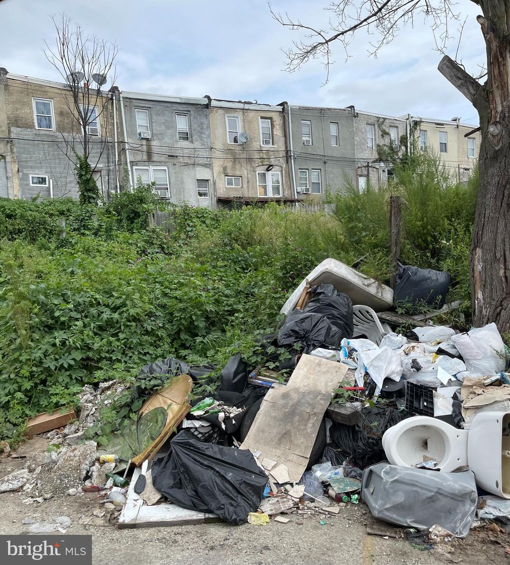 Photo of 621 W Courtland Street, PHILADELPHIA, PA 19140 (MLS # PAPH2528632)