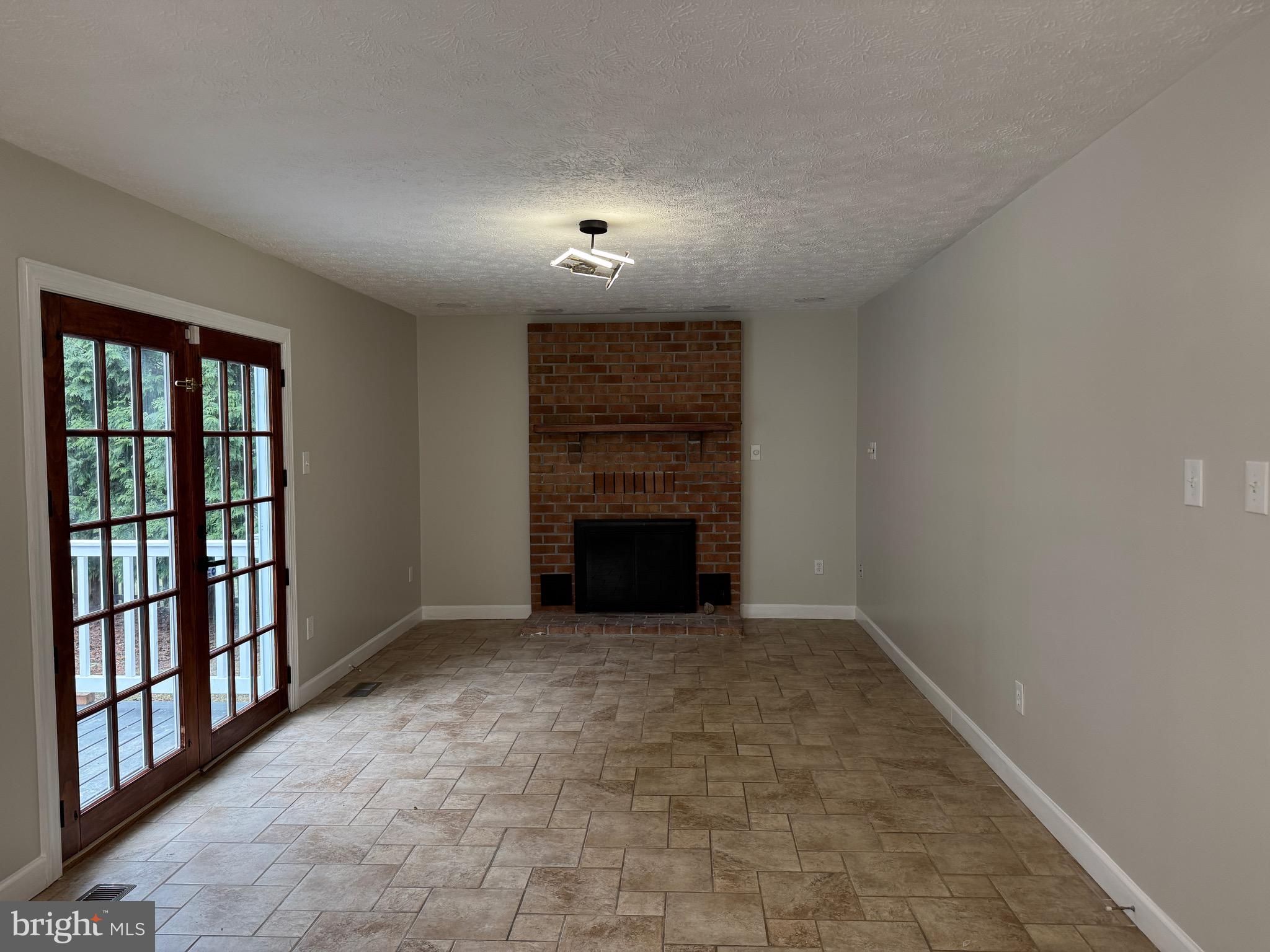 BRENTWOOD PARK - Residential