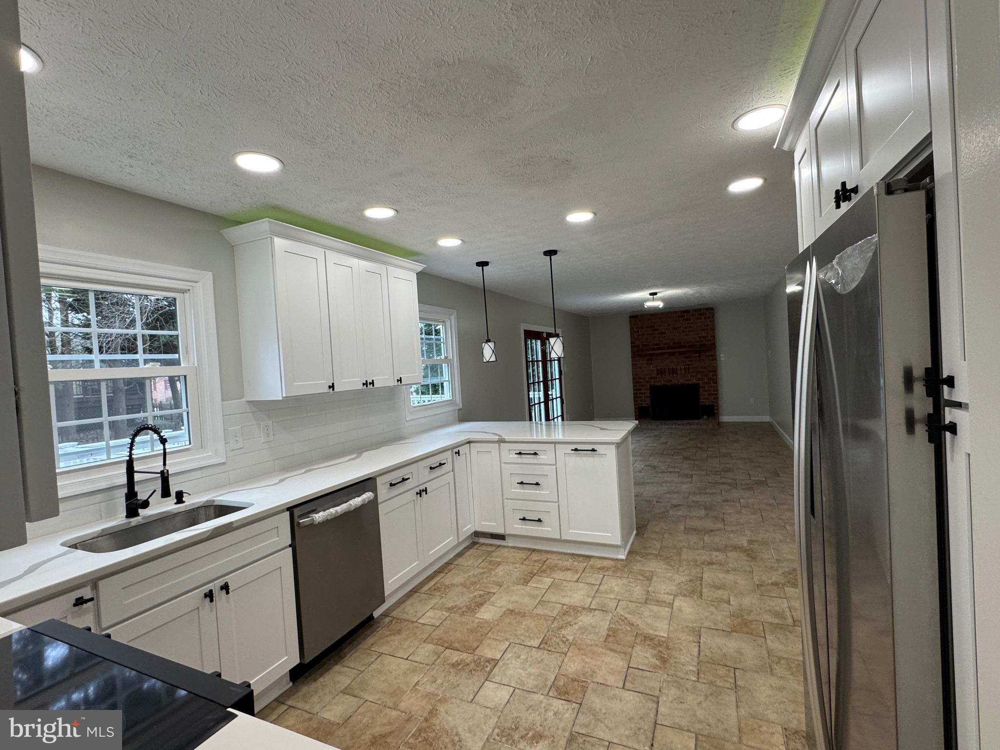 BRENTWOOD PARK - Residential