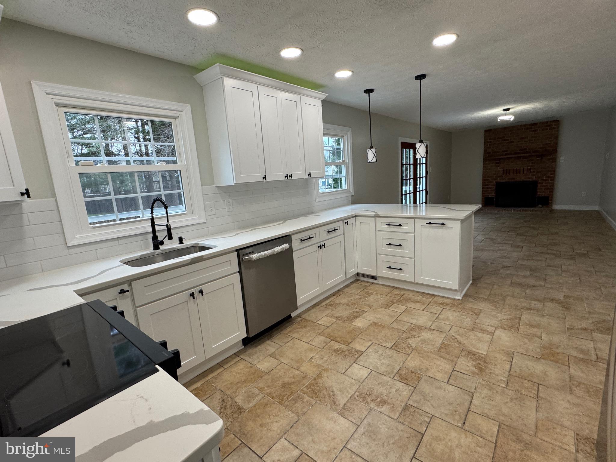 BRENTWOOD PARK - Residential