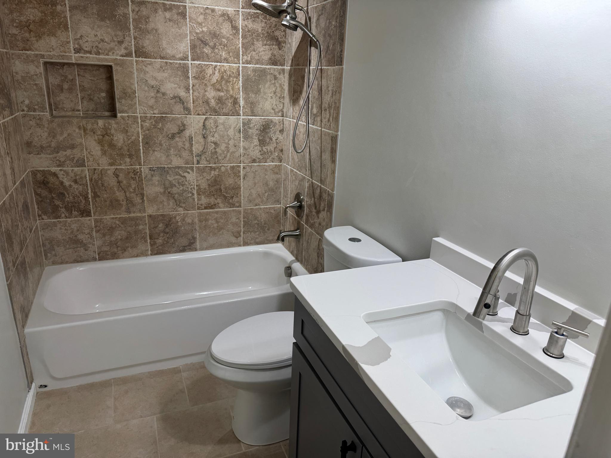 BRENTWOOD PARK - Residential