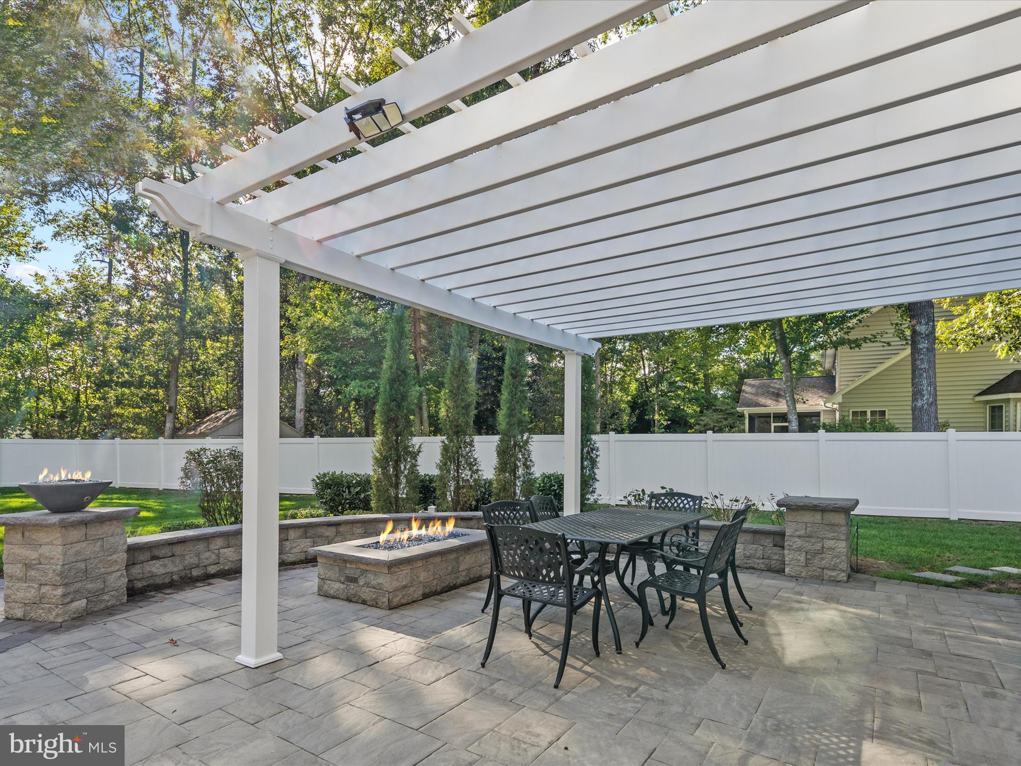 LAKEVIEW ESTATES - Residential