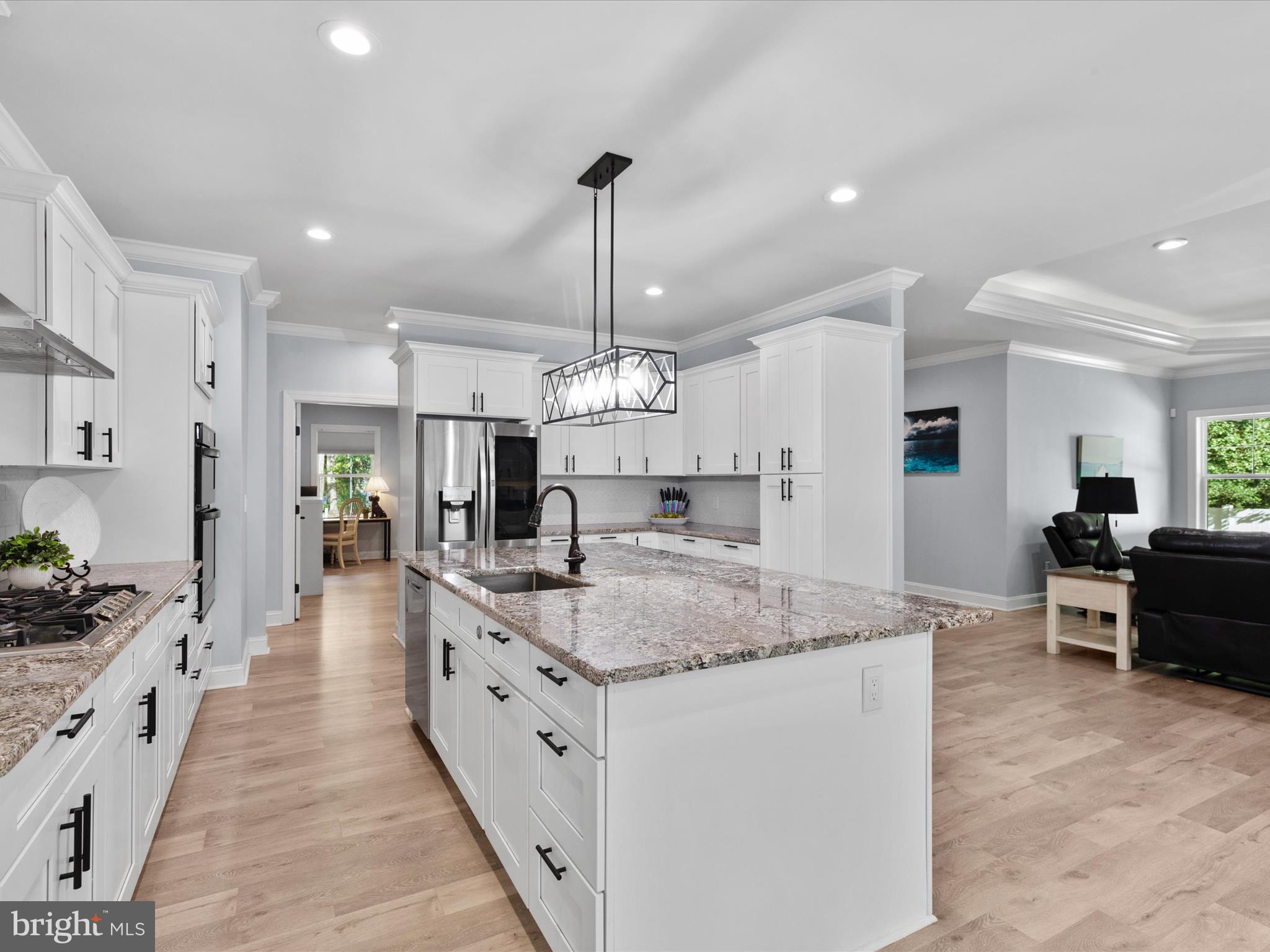 LAKEVIEW ESTATES - Residential