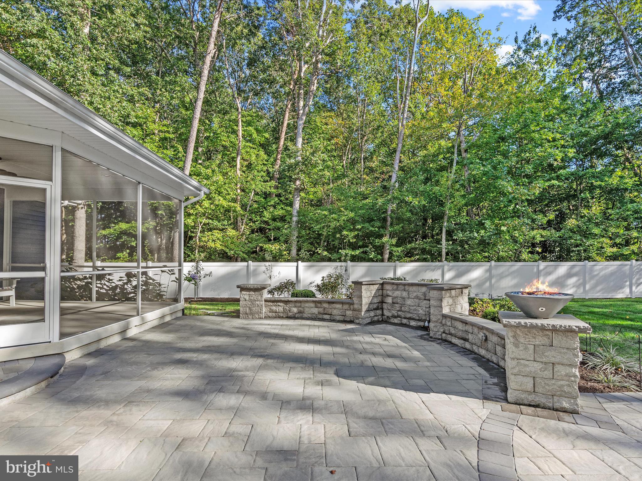 LAKEVIEW ESTATES - Residential