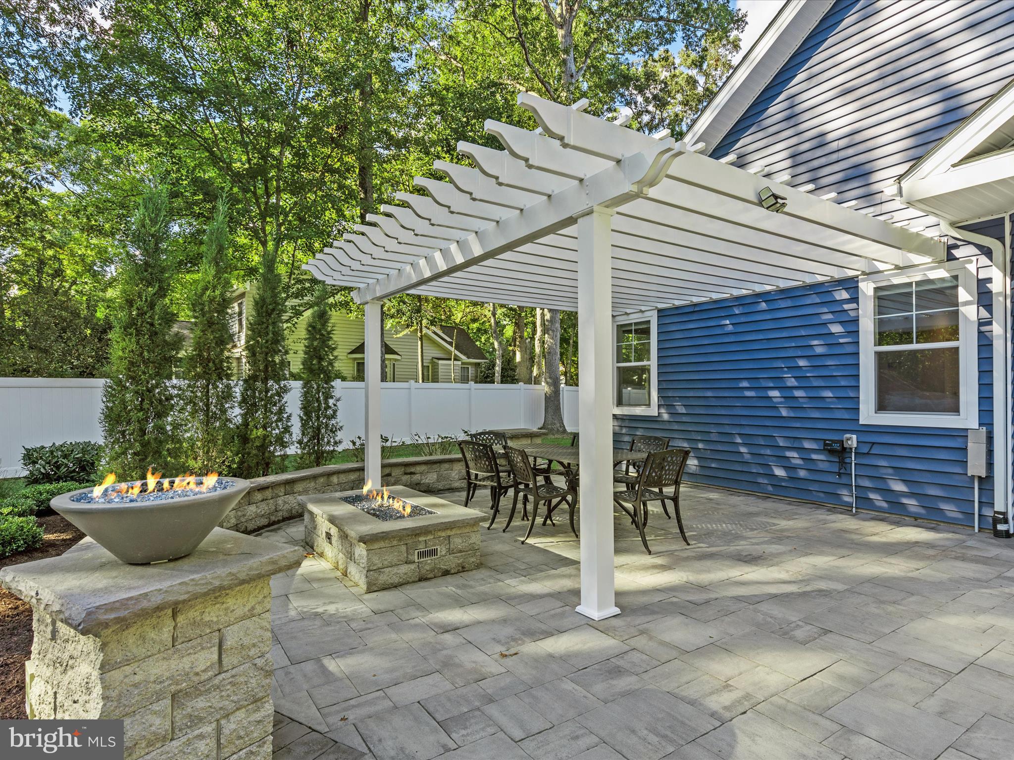 LAKEVIEW ESTATES - Residential