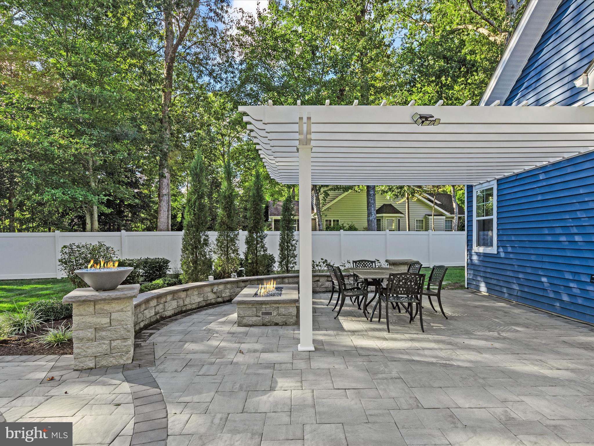 LAKEVIEW ESTATES - Residential