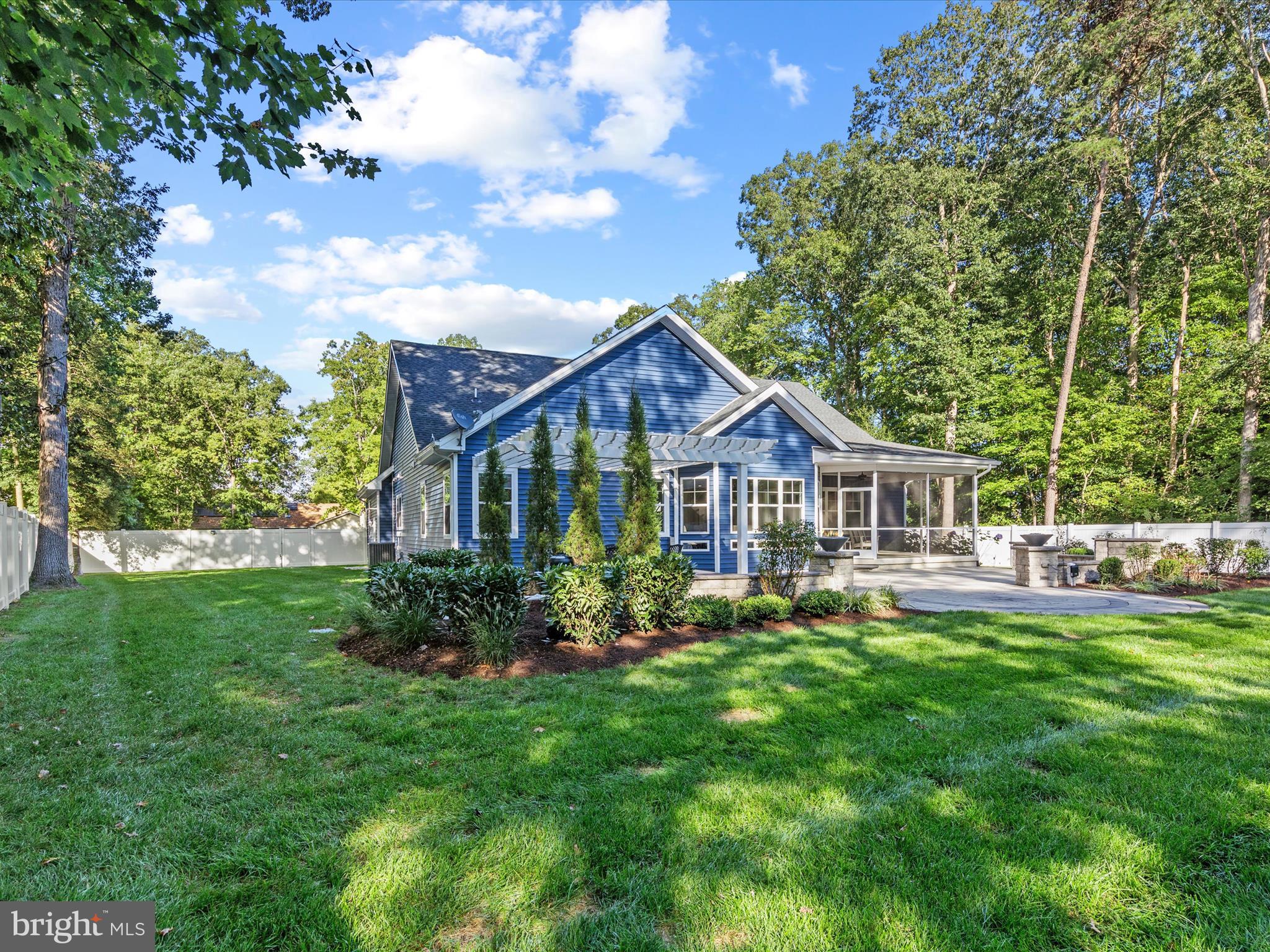 LAKEVIEW ESTATES - Residential