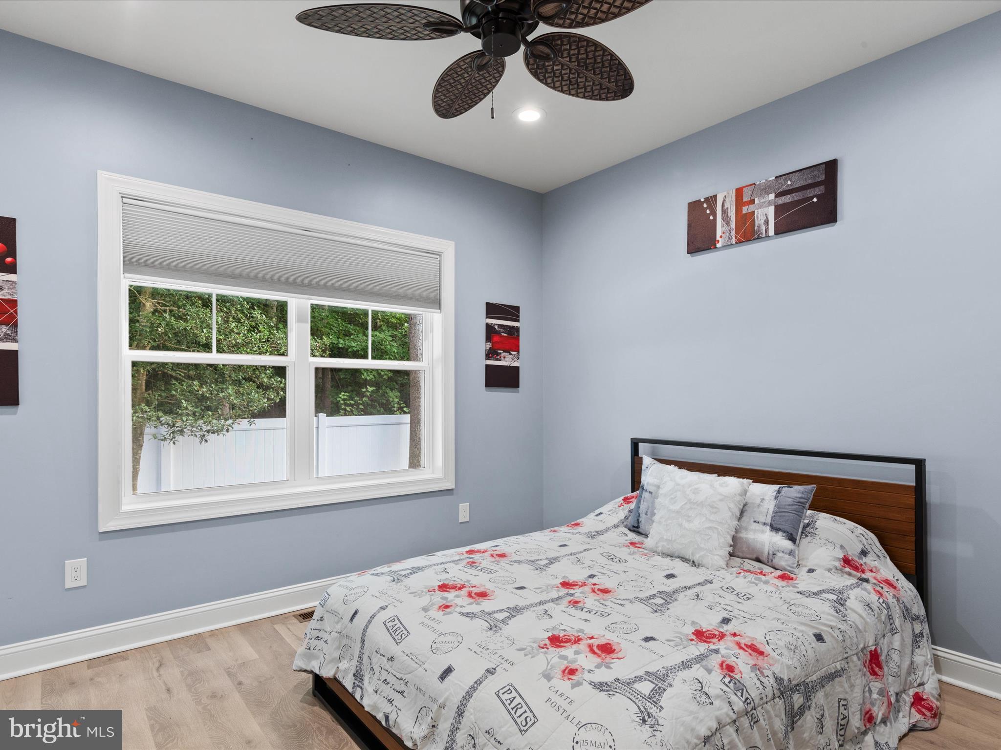 LAKEVIEW ESTATES - Residential