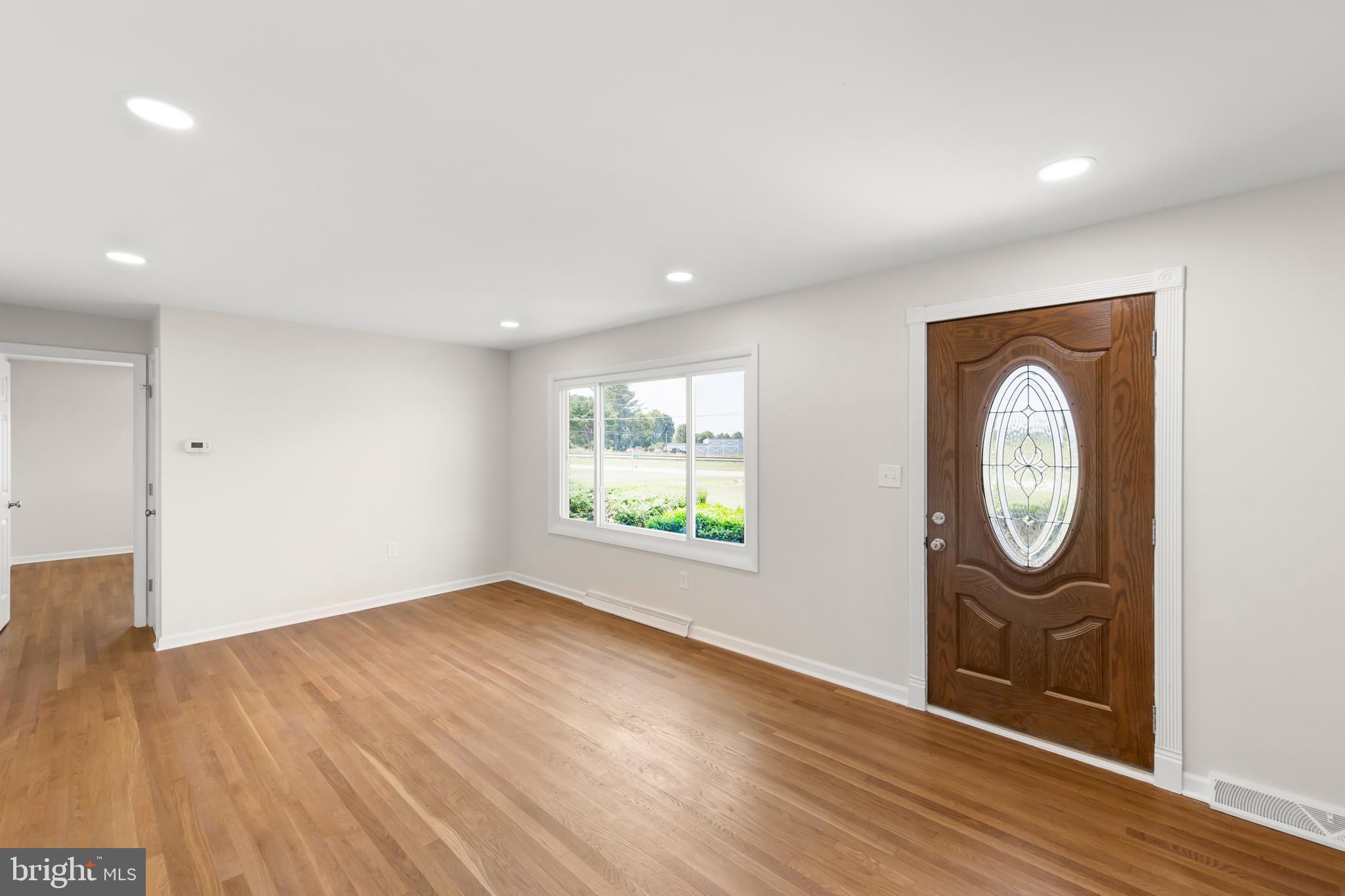 SUMMIT POINT - Residential