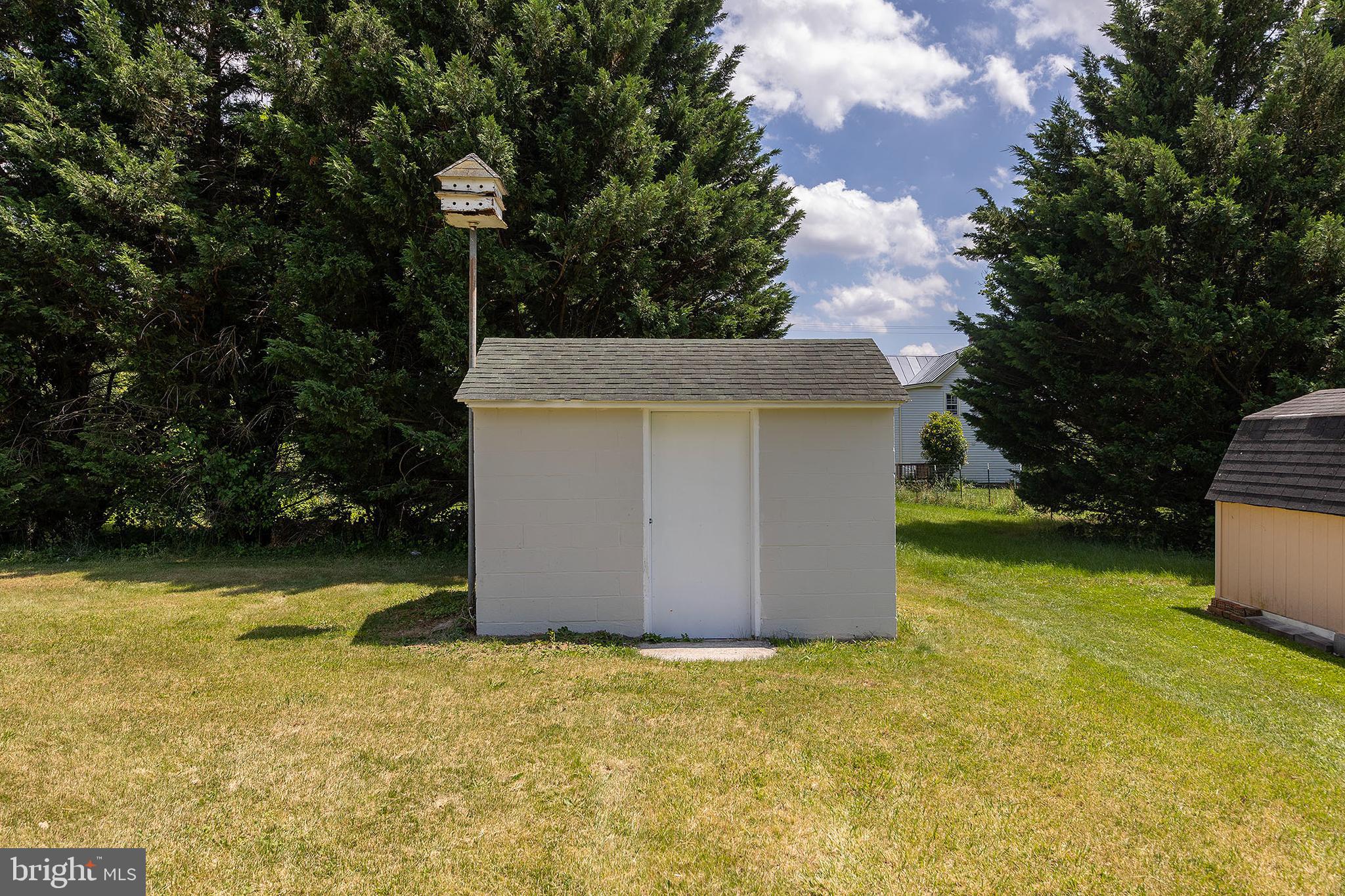 SUMMIT POINT - Residential