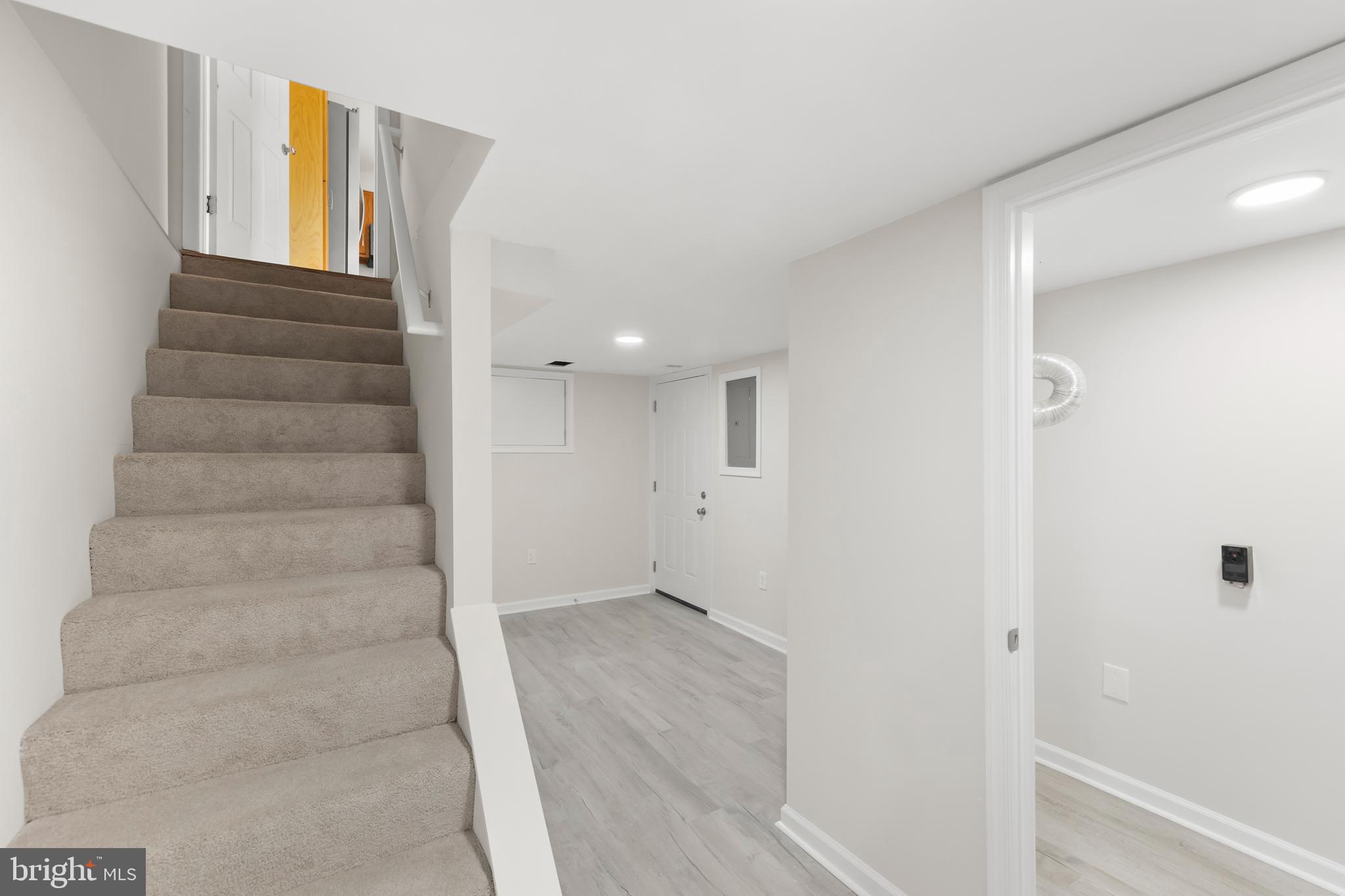 SUMMIT POINT - Residential