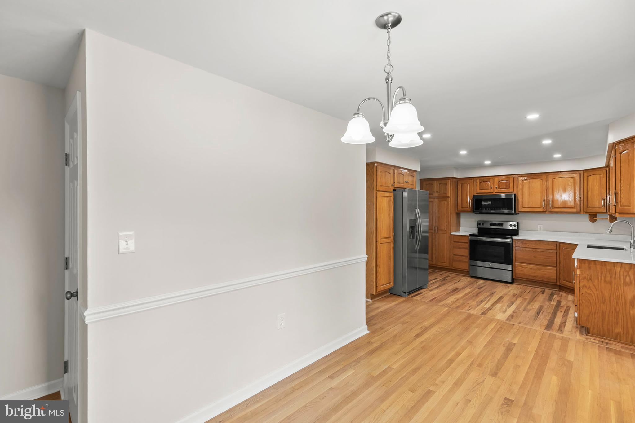 SUMMIT POINT - Residential