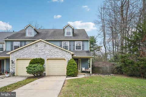 Townhouse For Sale - 111 Wagonwheel Court<br/> MARLTON, NJ 08053