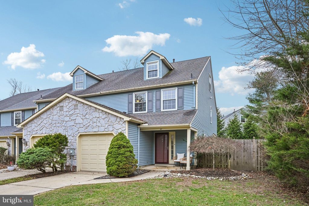 Photo of 111 Wagonwheel Court, MARLTON, NJ 08053 (MLS # NJBL2106986)