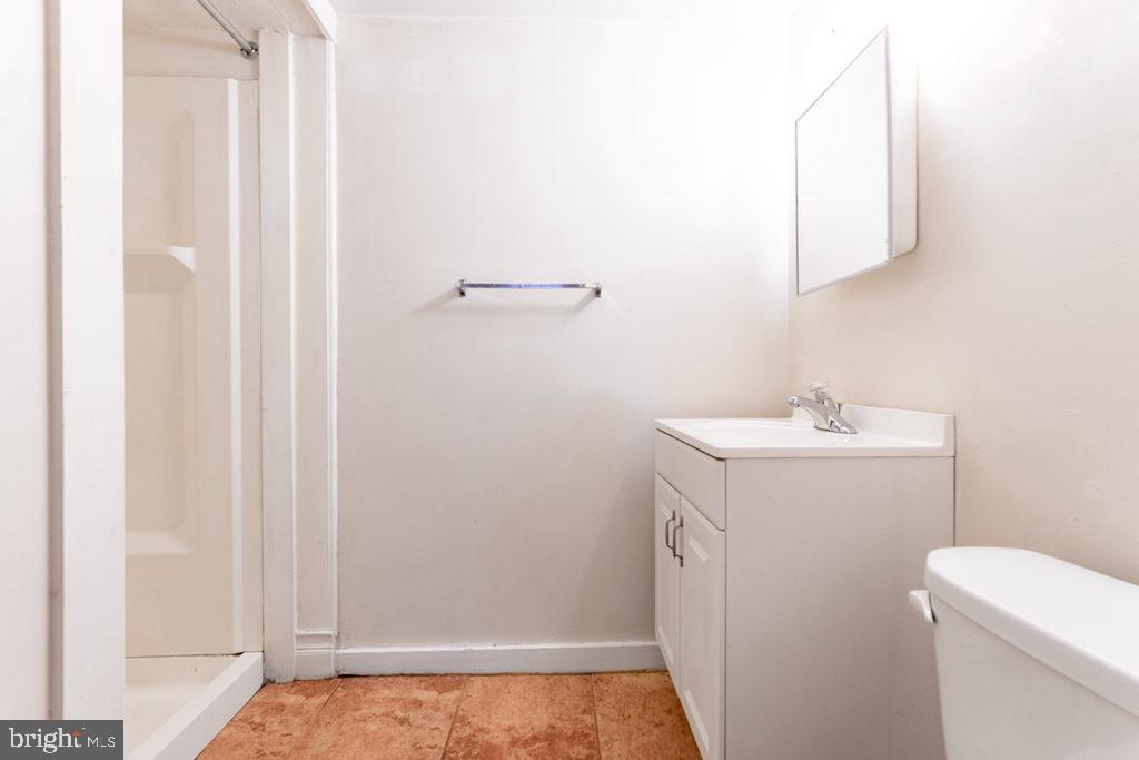 UNIVERSITY CITY - Residential Lease