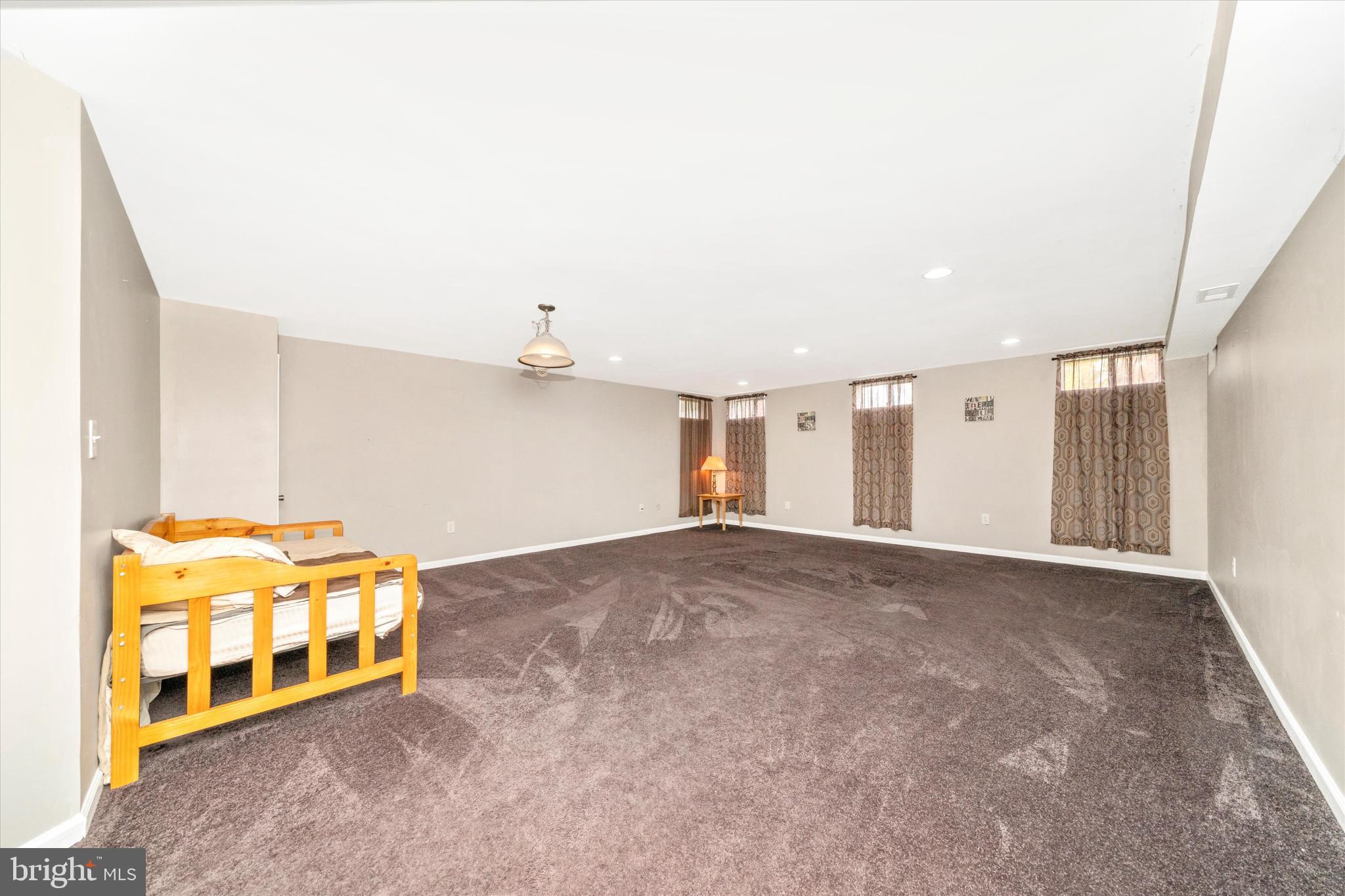 VILLAS AT WESTWINDS - Residential