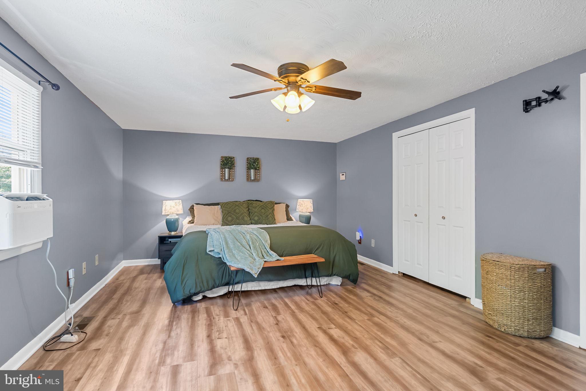 YORKSHIRE ACRES - Residential