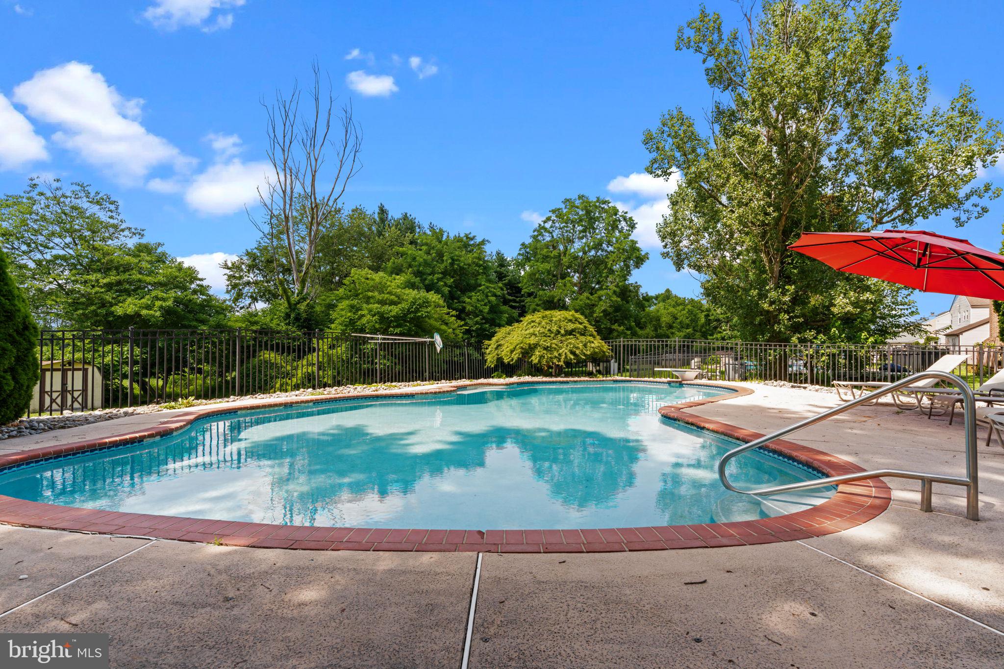 43 HAMPTON DRIVE
