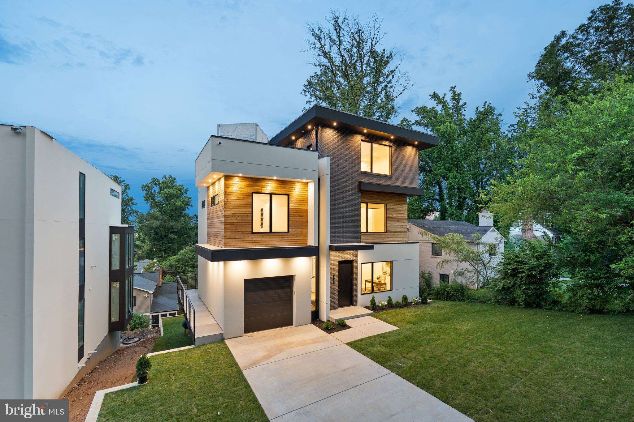 5208 DANBURY ROAD
