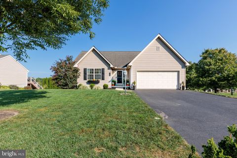 Photo of 336 Willow Dell Lane, Leola, PA 17540 (MLS # PALA2056732)