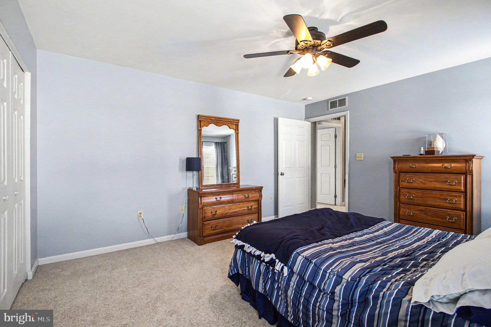 MELBOURNE PLACE - Residential