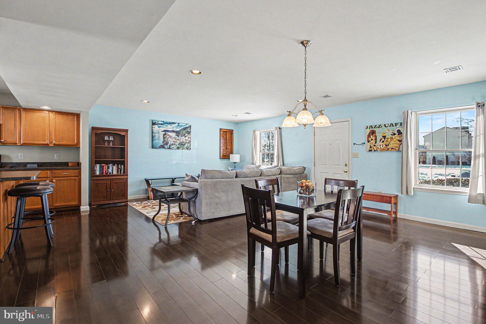 MELBOURNE PLACE - Residential