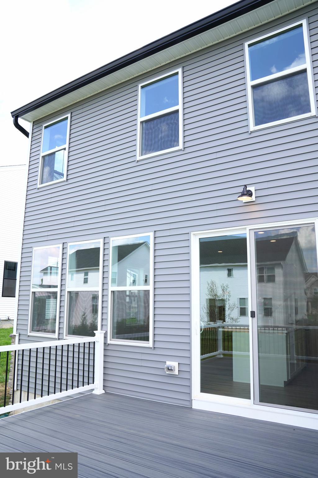 STONEBROOK AT UPPER MERION - Residential Lease