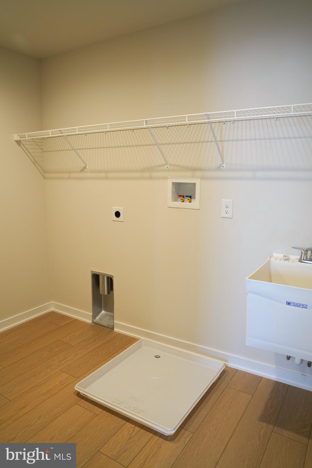 STONEBROOK AT UPPER MERION - Residential Lease