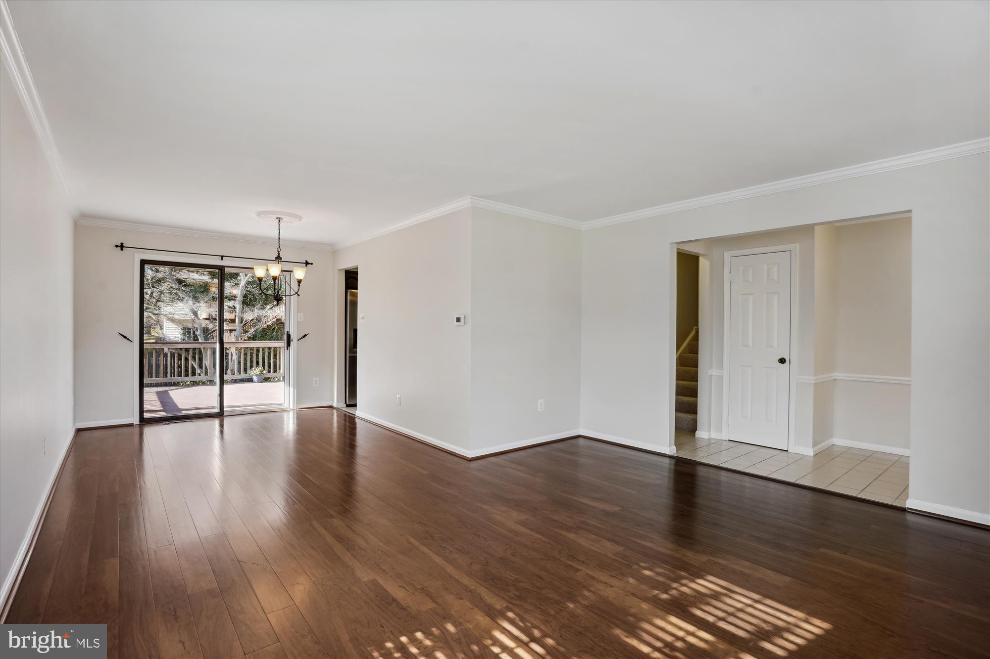 CHANTILLY HIGHLANDS - Residential