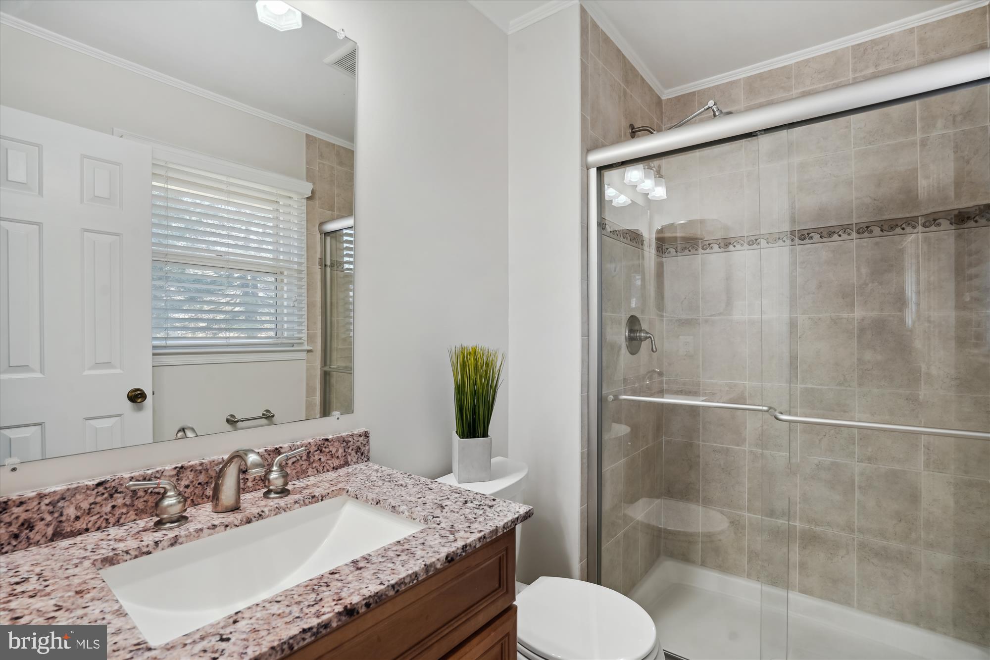 CHANTILLY HIGHLANDS - Residential