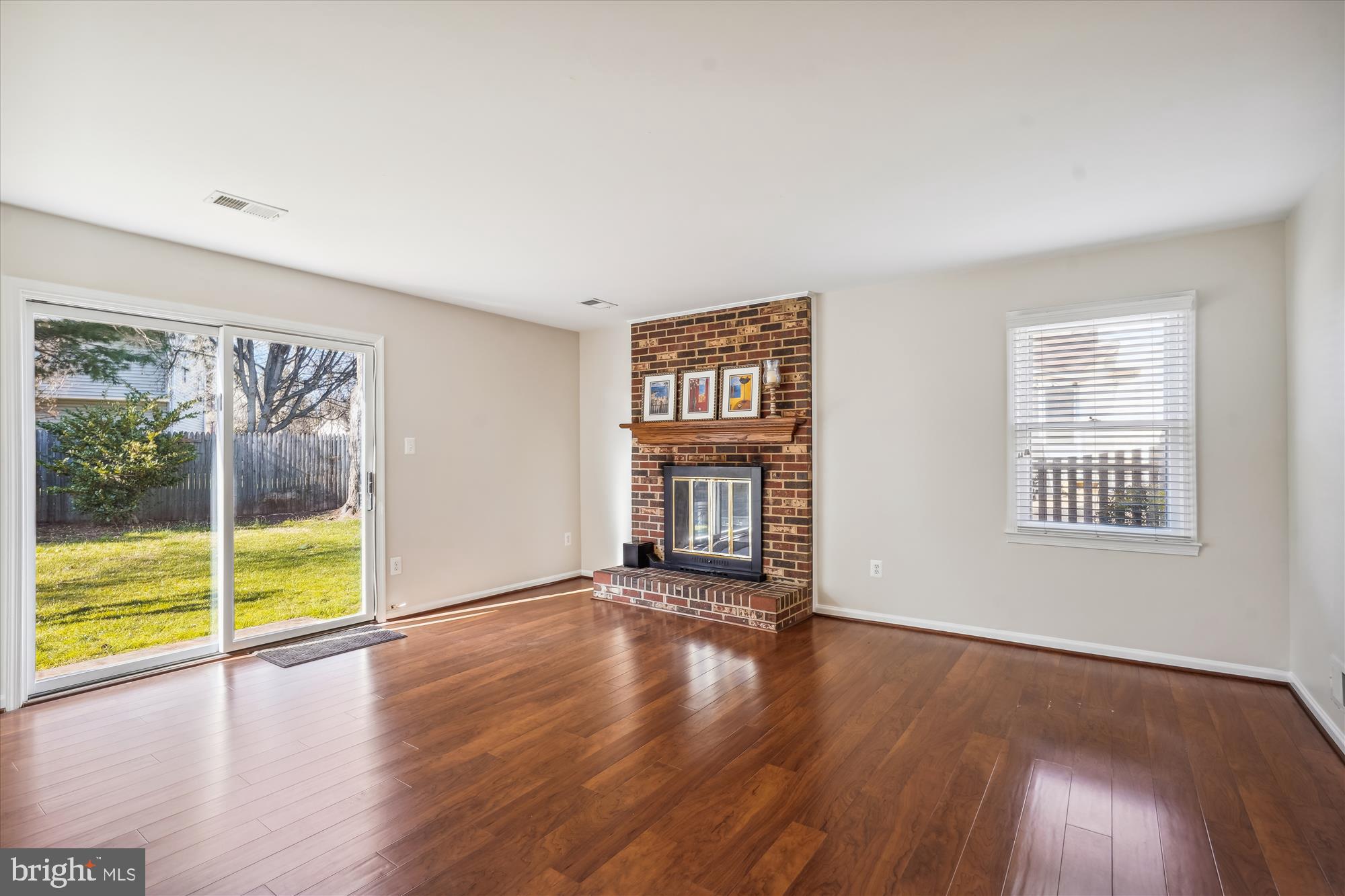 CHANTILLY HIGHLANDS - Residential