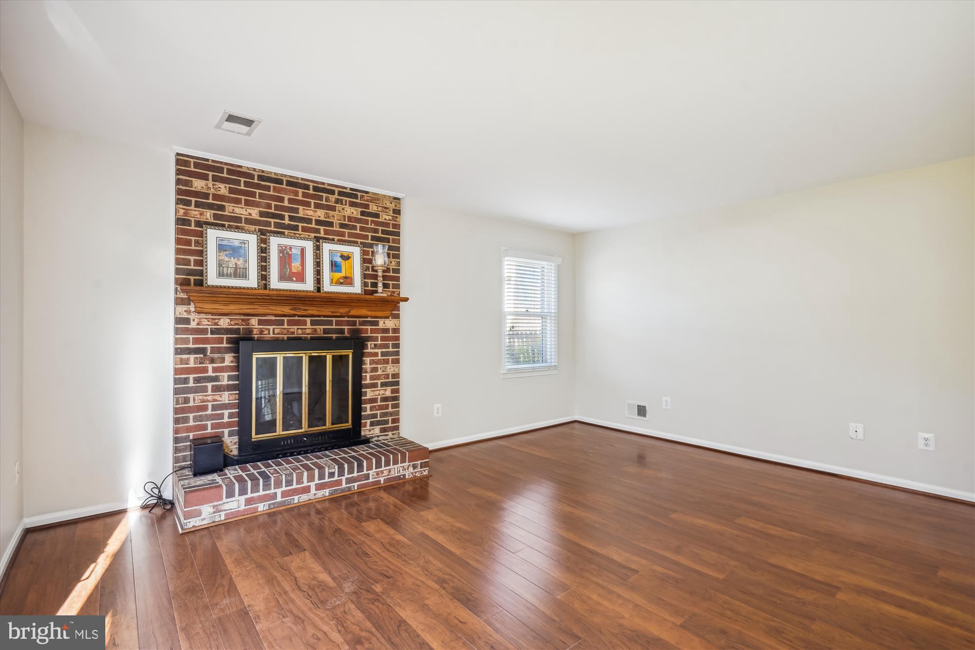 CHANTILLY HIGHLANDS - Residential