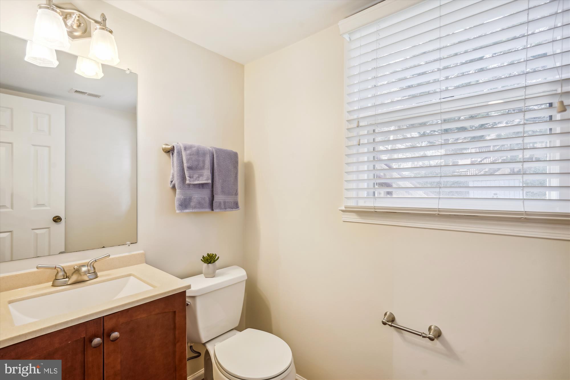 CHANTILLY HIGHLANDS - Residential