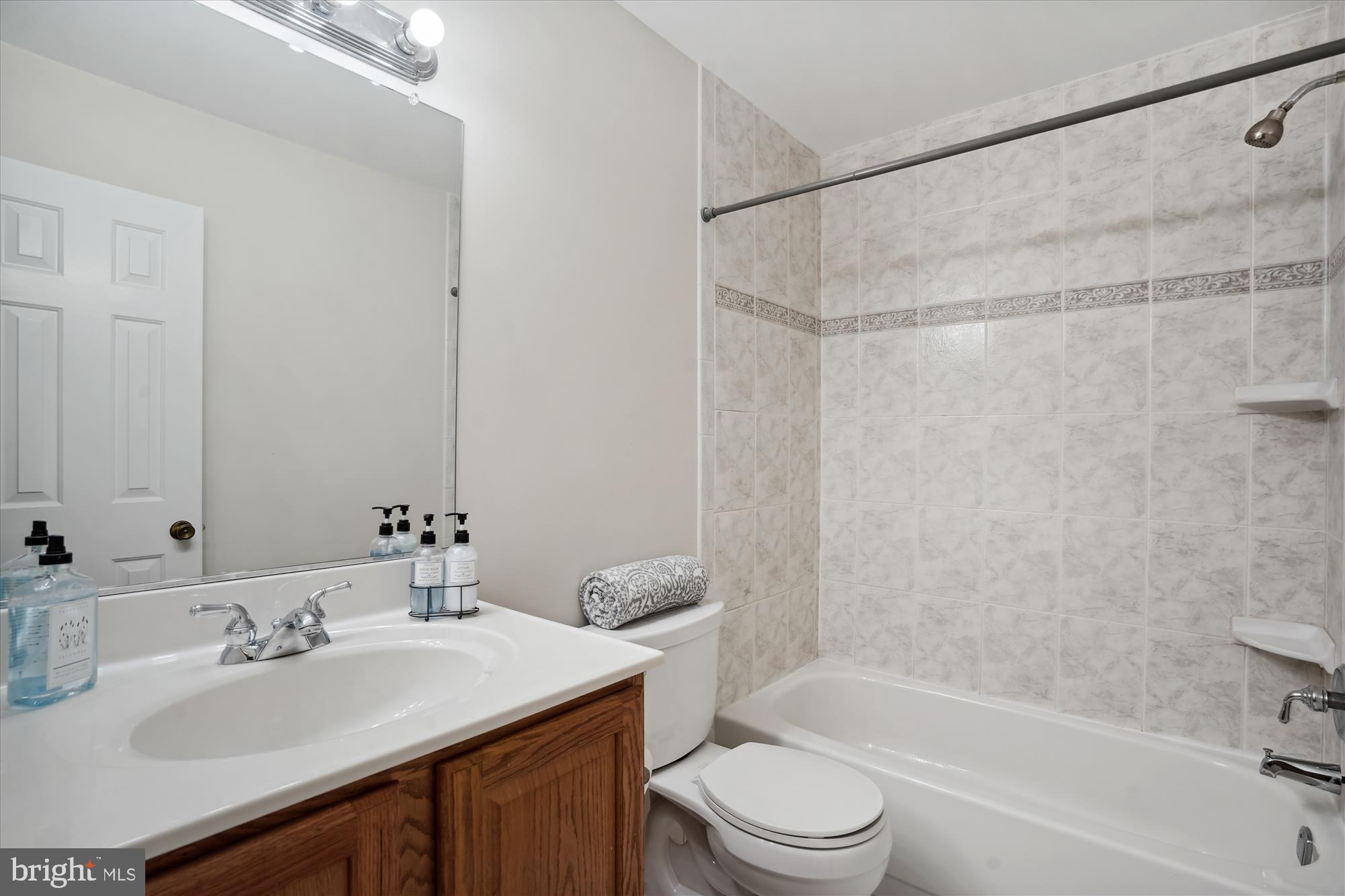 CHANTILLY HIGHLANDS - Residential