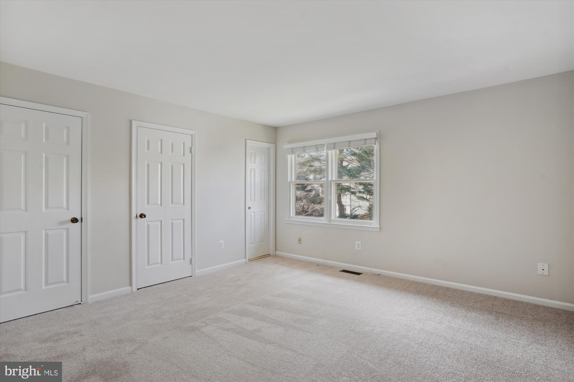 CHANTILLY HIGHLANDS - Residential