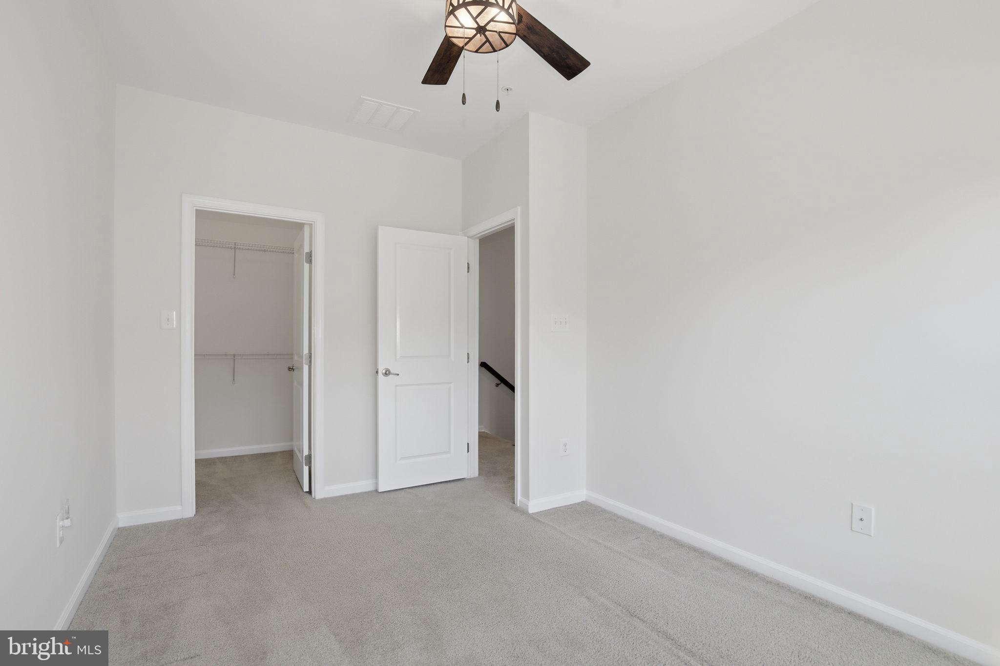 PARKSIDE - Residential