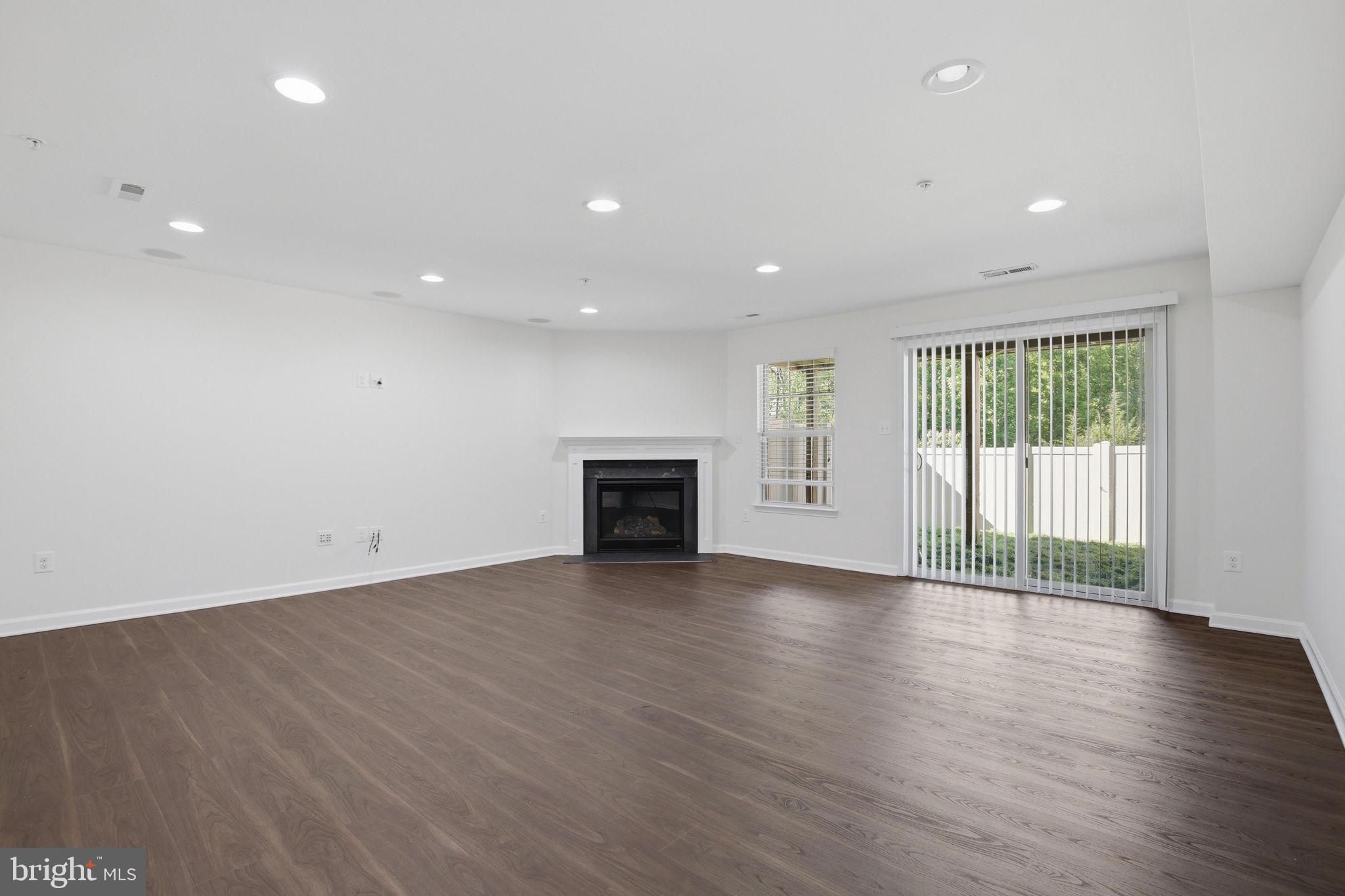 PARKSIDE - Residential