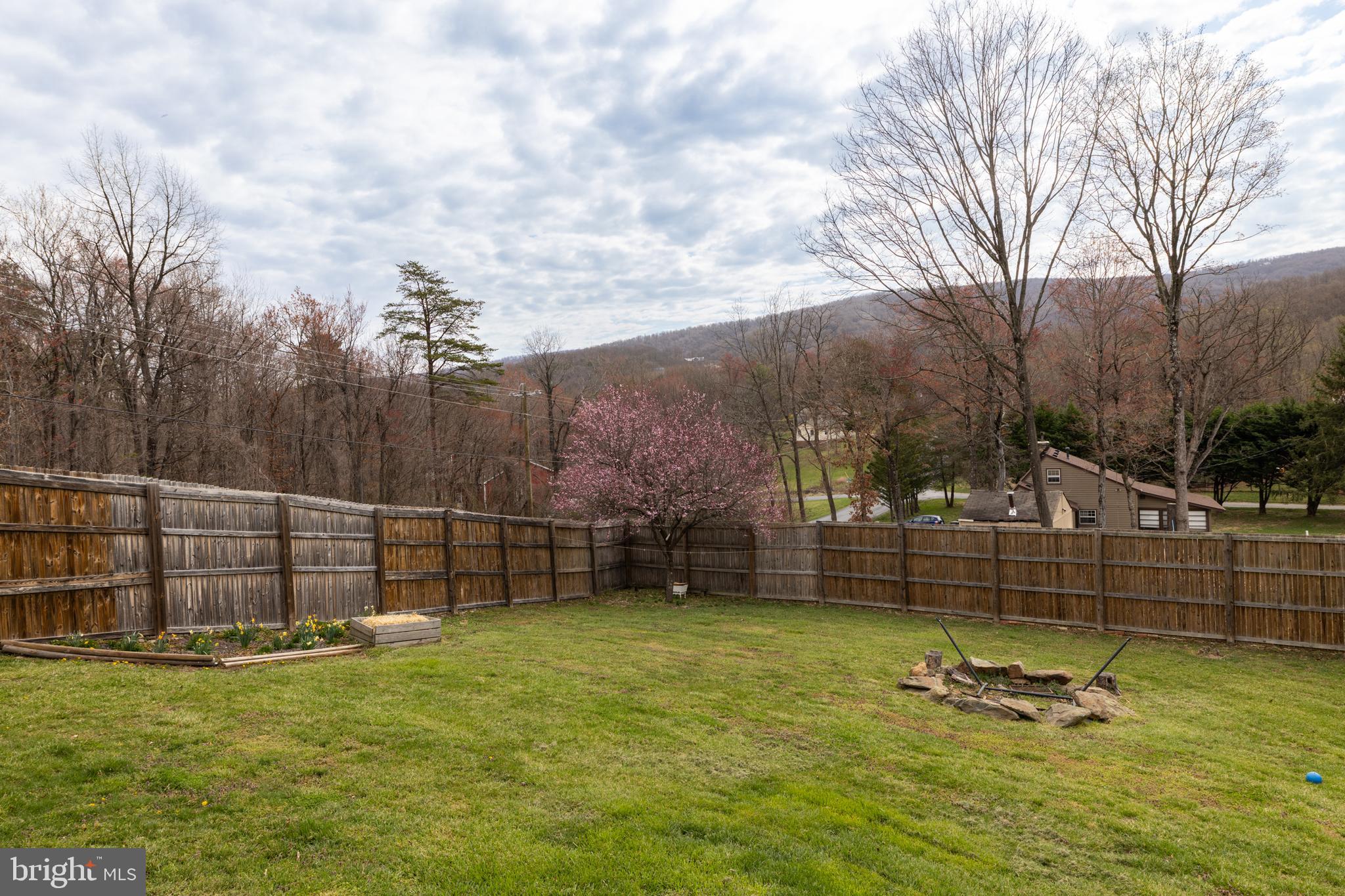 SHEN FARMS MT LAKE - Residential