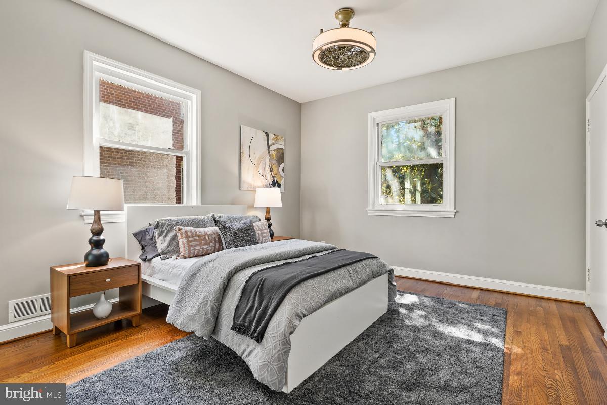 UNIVERSITY PARK - Residential