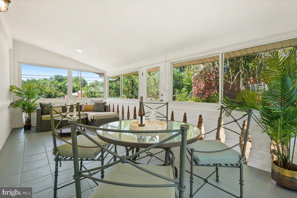 UNIVERSITY PARK - Residential