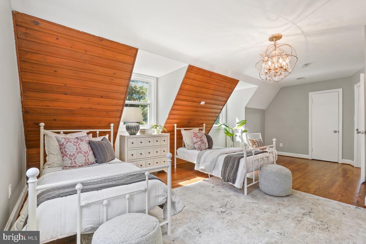 UNIVERSITY PARK - Residential