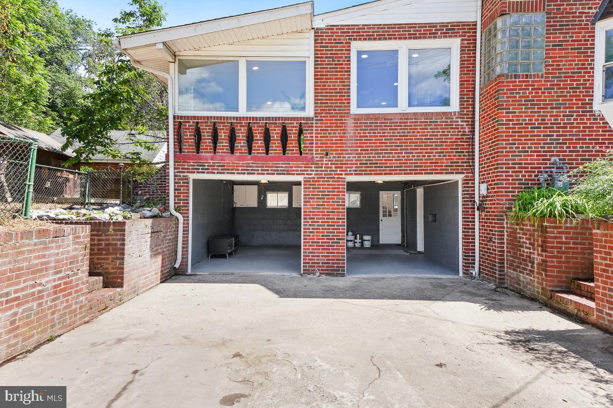 UNIVERSITY PARK - Residential