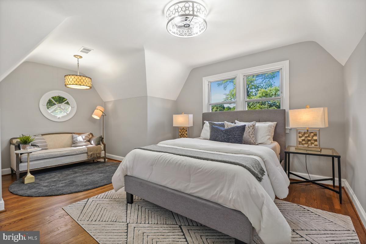 UNIVERSITY PARK - Residential