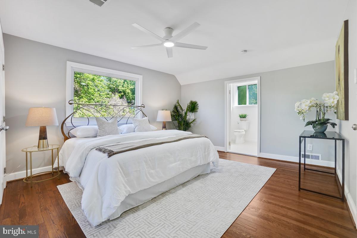 UNIVERSITY PARK - Residential