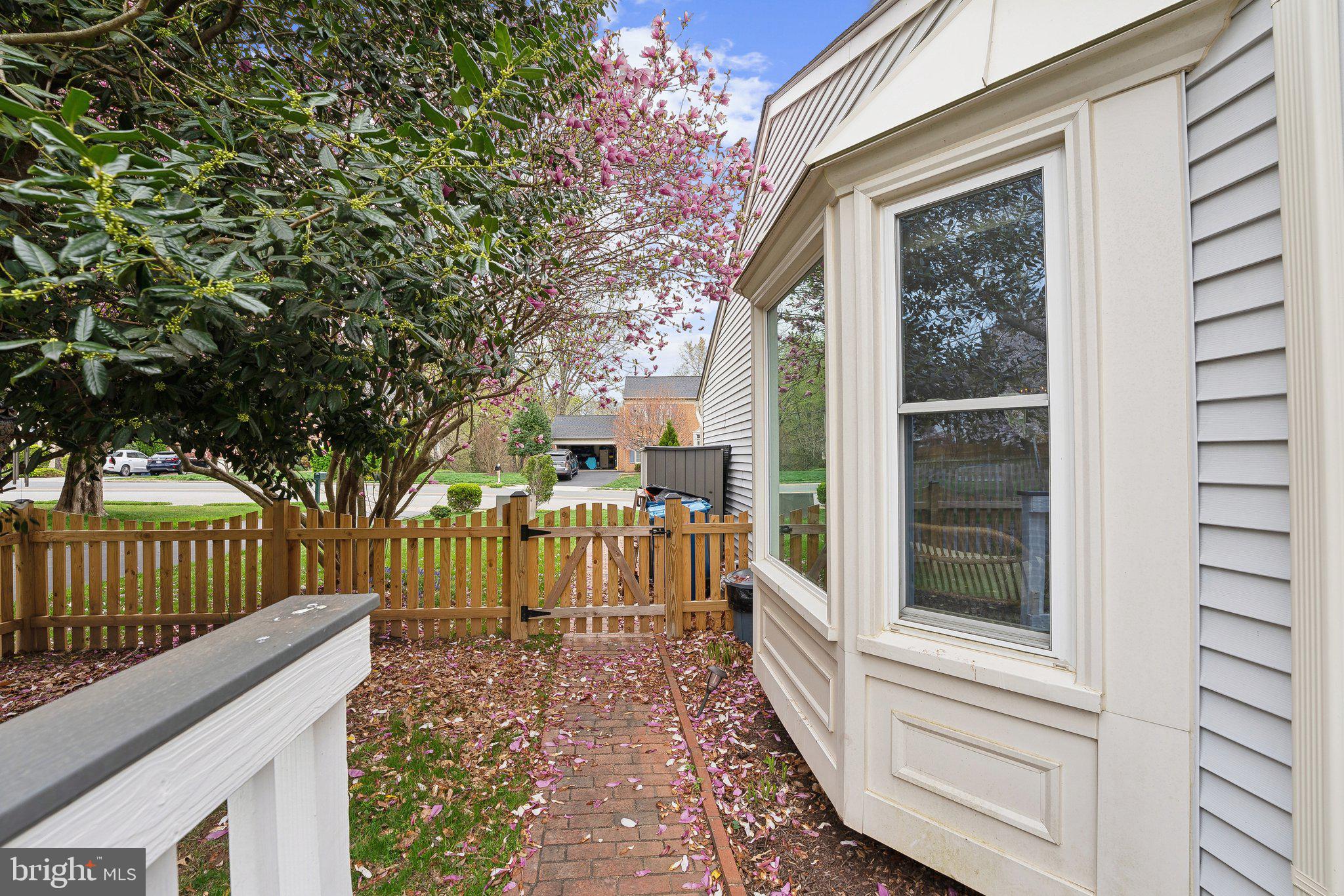 DONEGAL OAKS - Residential